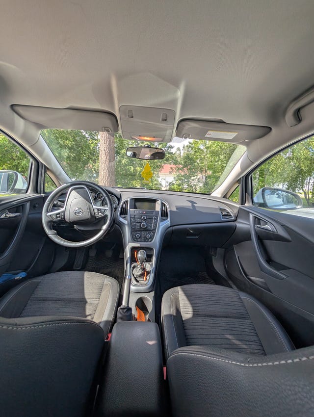 Opel Astra 2015