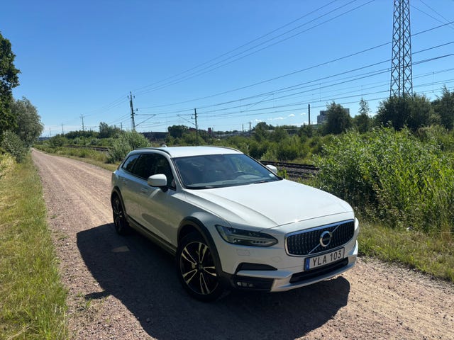 Volvo V90 Cross Country 2017