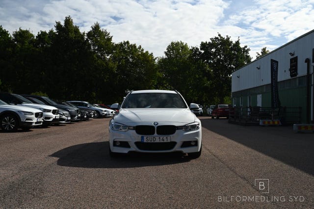 BMW 320i 2018 – bild 2