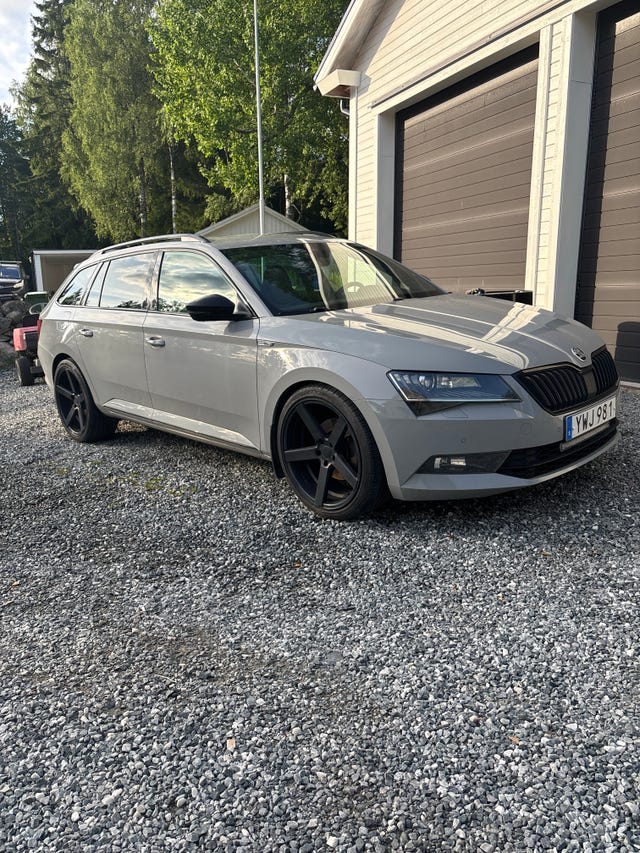 Skoda Superb 2019