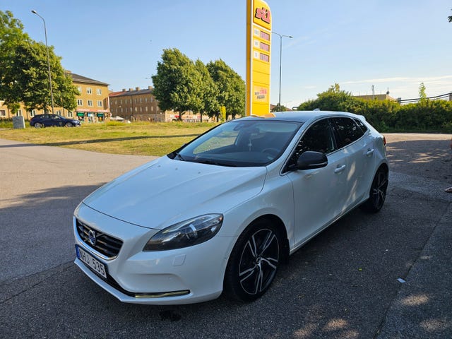 Volvo V40 2014 – bild 3