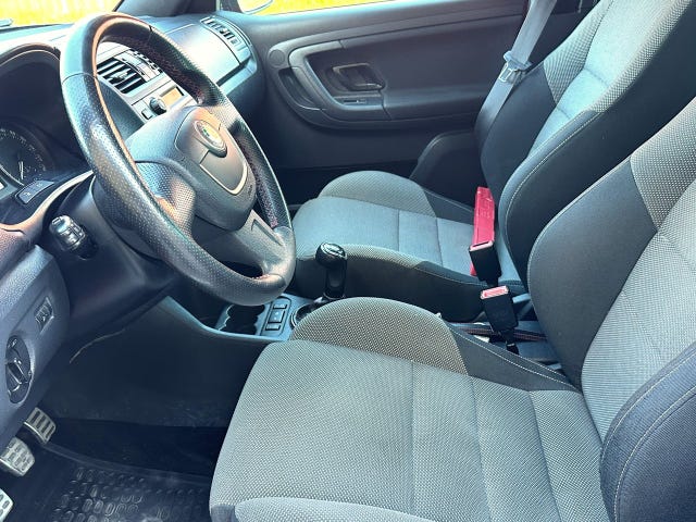 Skoda Fabia — bild 11 av 11