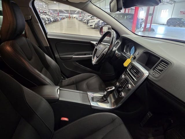 Volvo V60 2015 – bild 4