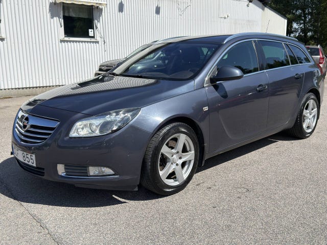 Opel Insignia 2011