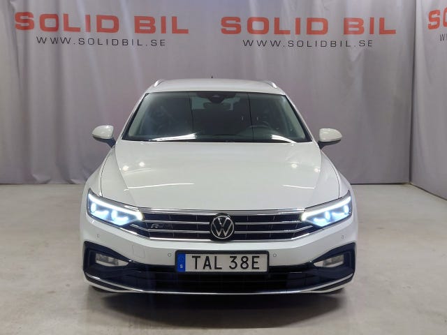 Volkswagen Passat 2021 – bild 2