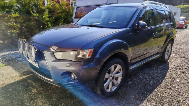 Mitsubishi Outlander 2010