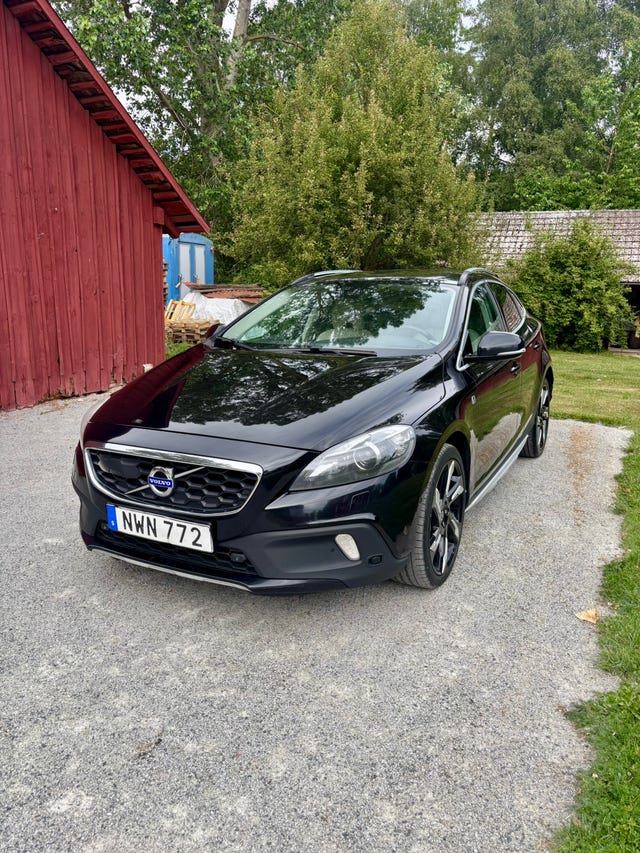 Volvo V40 Cross Country 2016