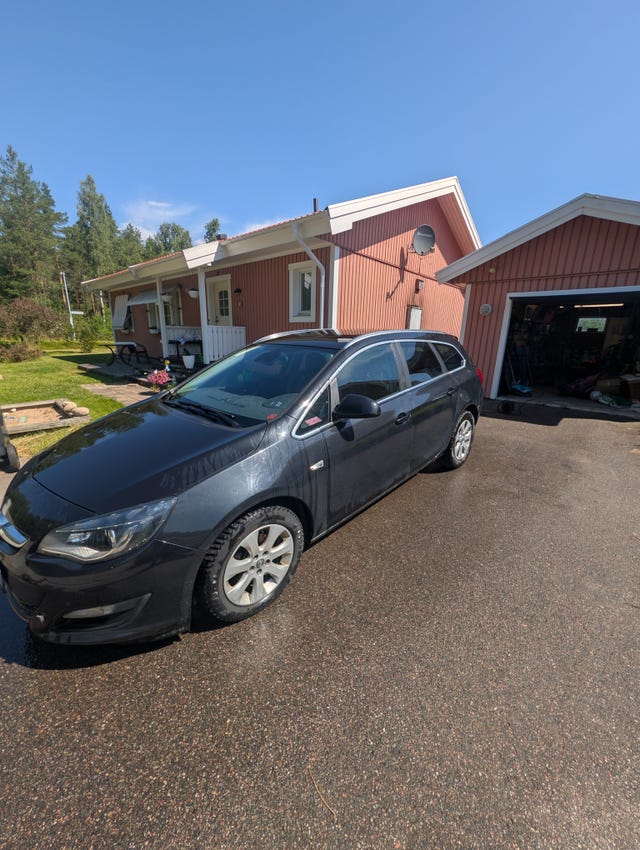 Opel Astra 2015