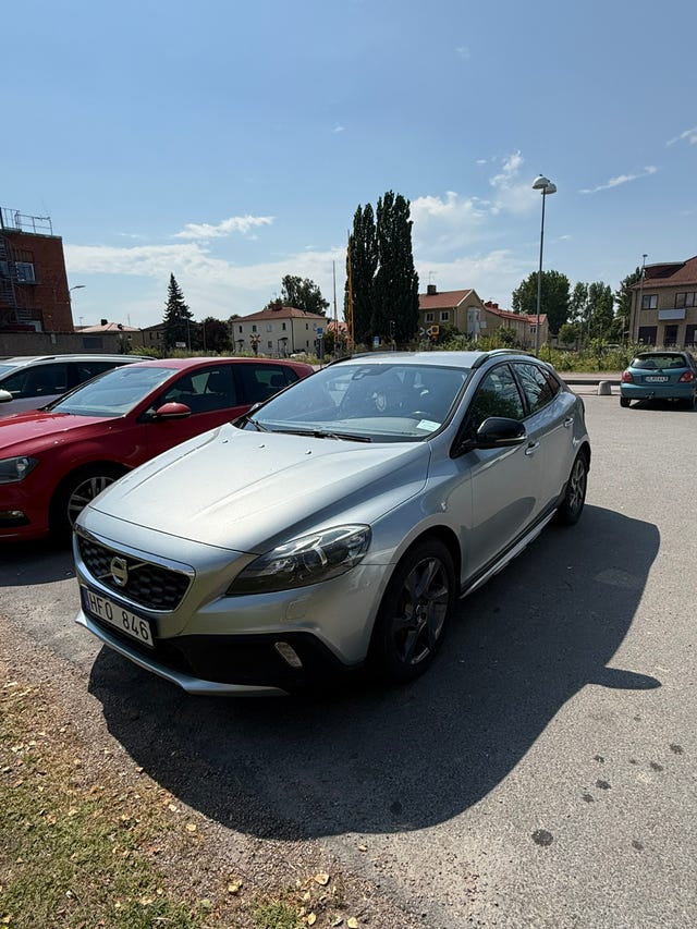 Volvo V40 Cross Country 2014