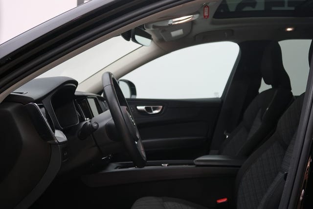 Volvo XC60 2023 – bild 4