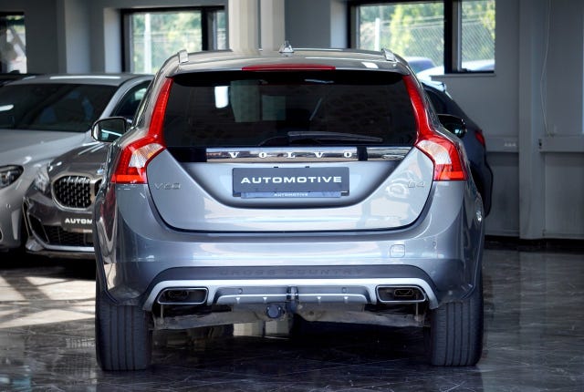 Volvo V60 Cross Country 2017 – bild 3