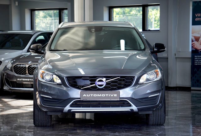 Volvo V60 Cross Country 2017 – bild 2