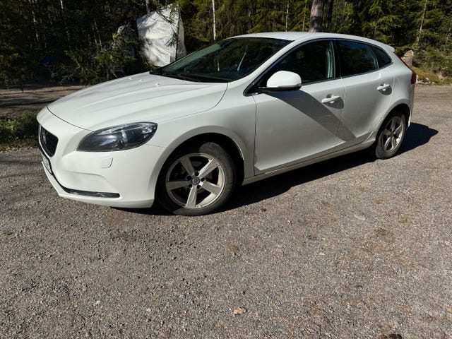 Volvo V40 2013