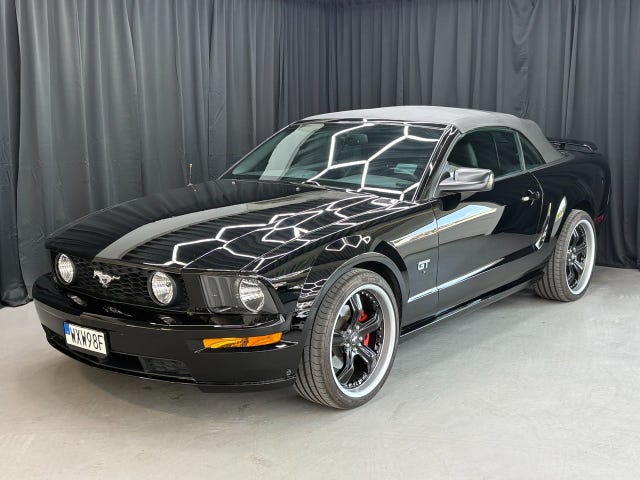 Ford Mustang 2007