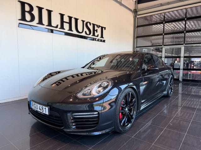 Porsche Panamera GTS 2014