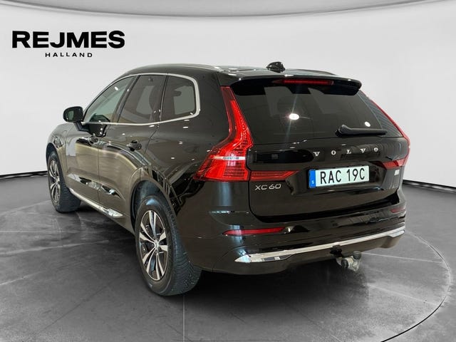 Volvo XC60 2023 – bild 2