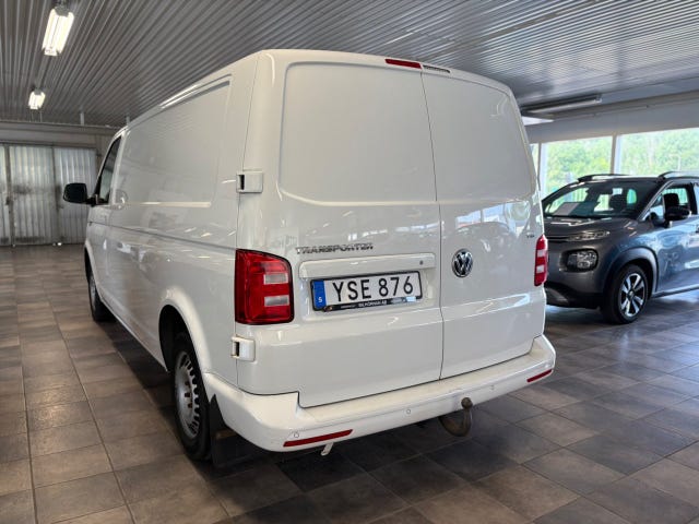 Volkswagen Transporter 2018 – bild 3