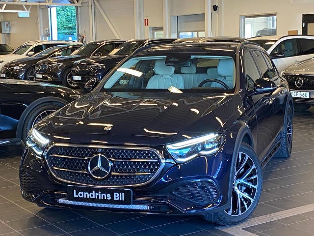 Mercedes-Benz E300 2024