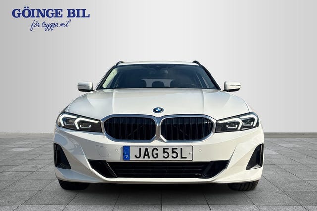 BMW 330e 2023 – bild 3