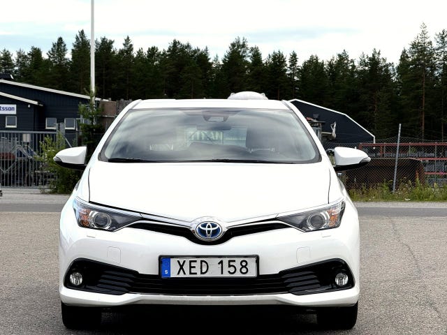 Toyota Auris — bild 10 av 12