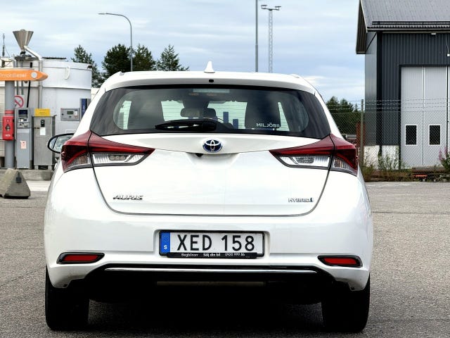Toyota Auris — bild 3 av 12