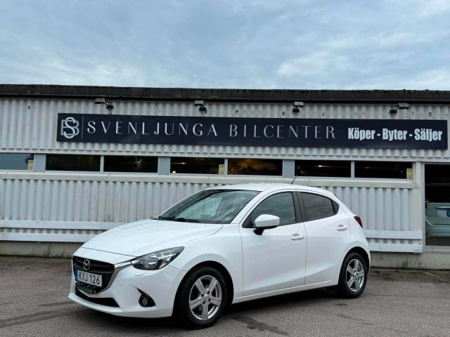 Mazda 2 2015