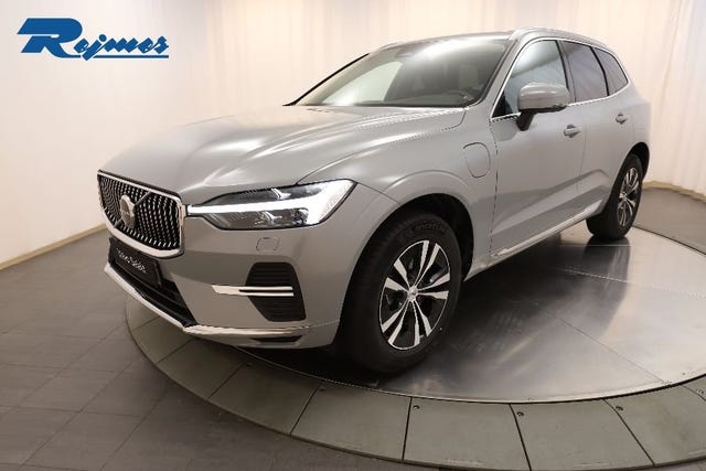Volvo XC60 2025