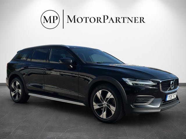 Volvo V60 Cross Country 2022