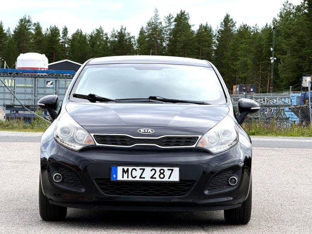 Kia Rio — bild 2 av 11
