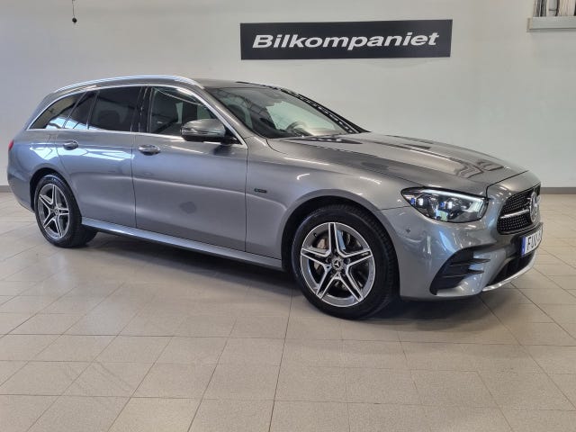 Mercedes-Benz E300 2021