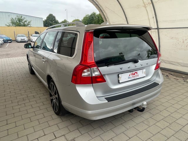 Volvo V70 2011 – bild 2