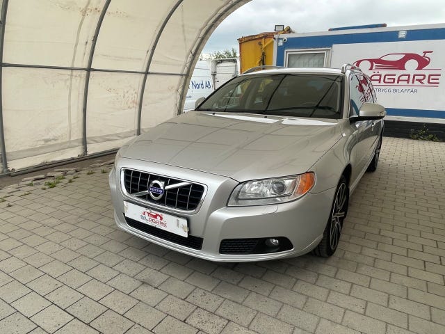 Volvo V70 2011
