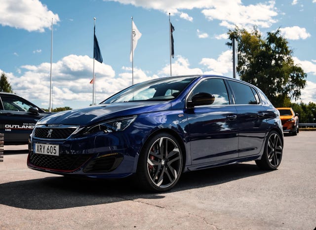 Peugeot 308 2016
