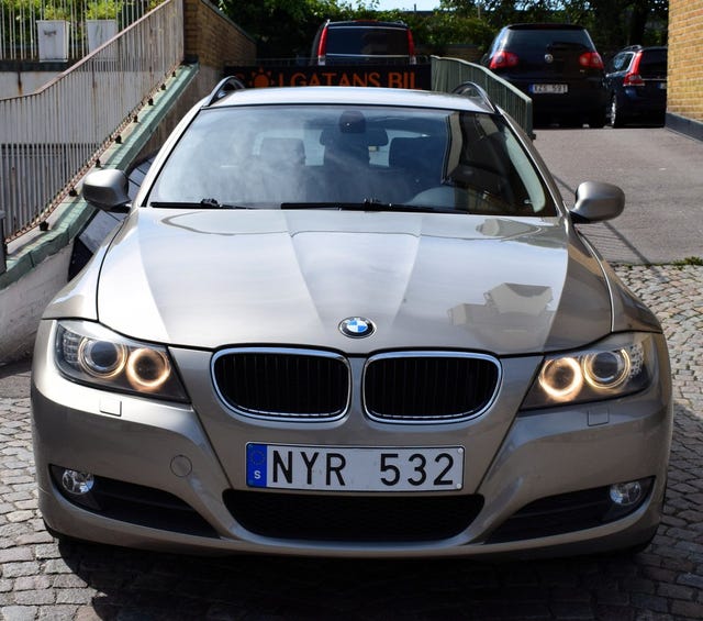 BMW 318i 2010