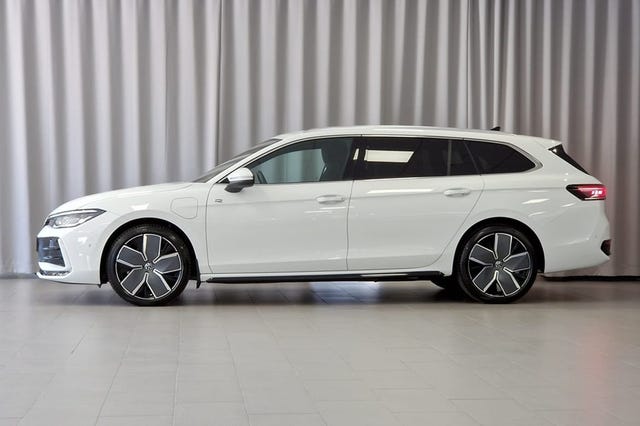 Volkswagen Passat 2025 – bild 2