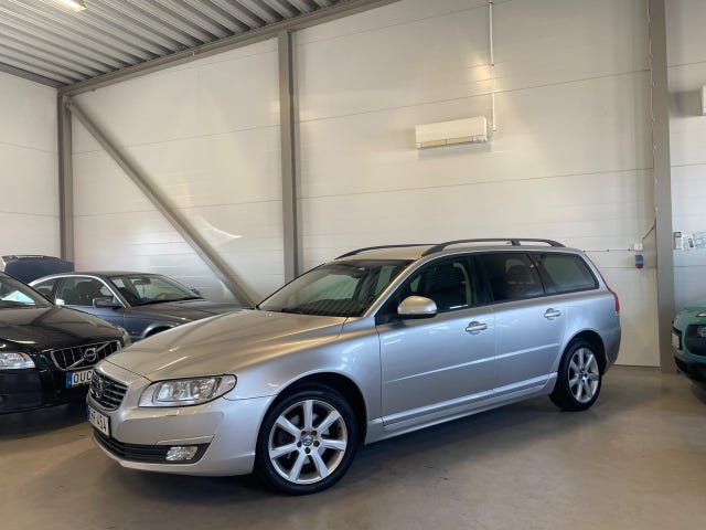 Volvo V70 2016