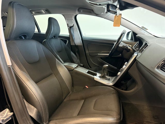 Volvo V60 2015 – bild 4