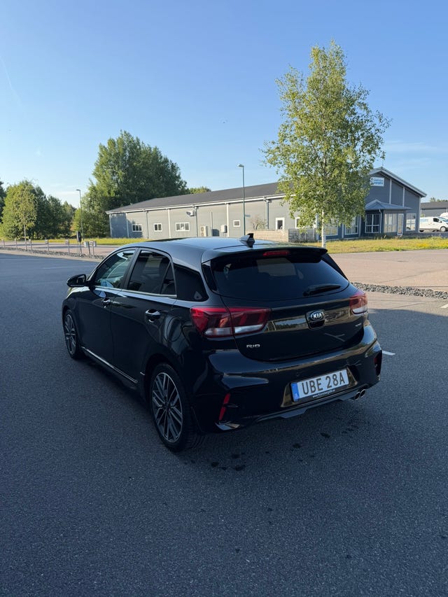 Kia Rio 2021