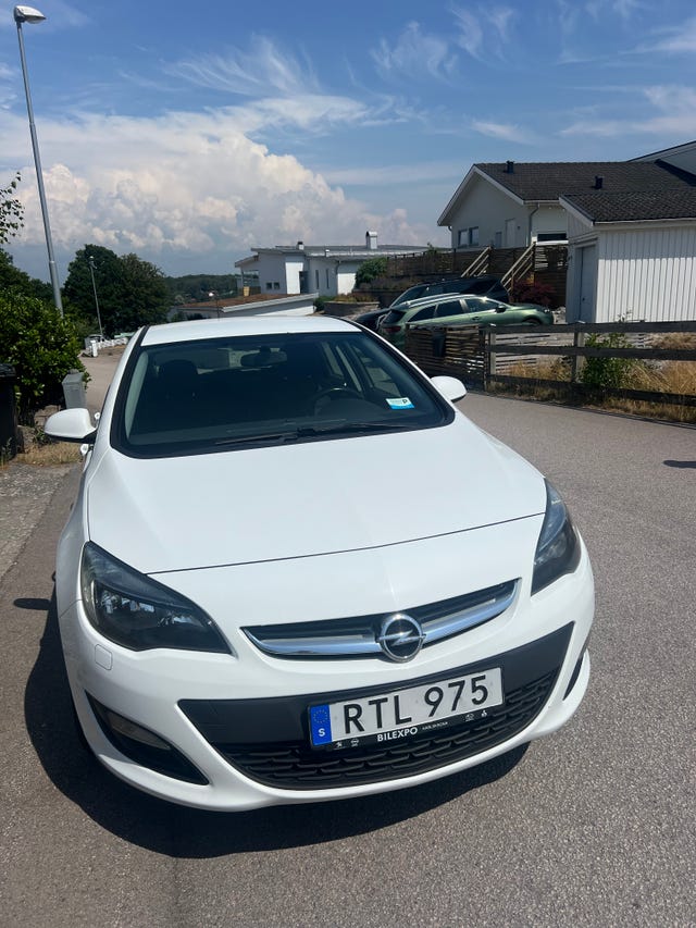 Opel Astra 2015