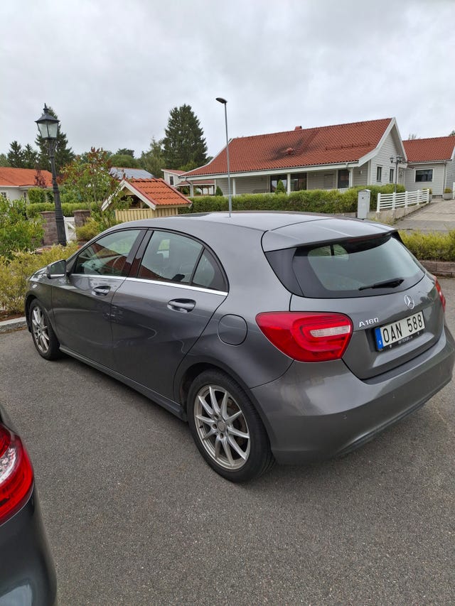 Mercedes-Benz A180 2014