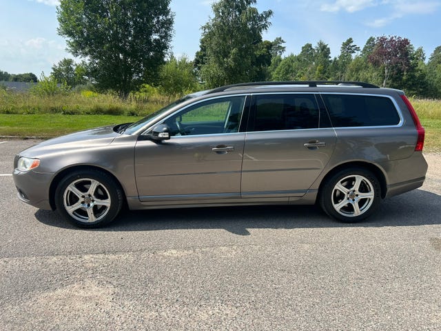 Volvo V70 2010