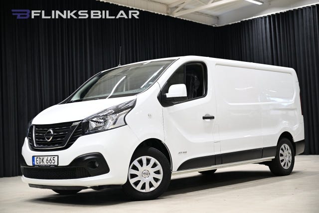 Nissan NV300 2021