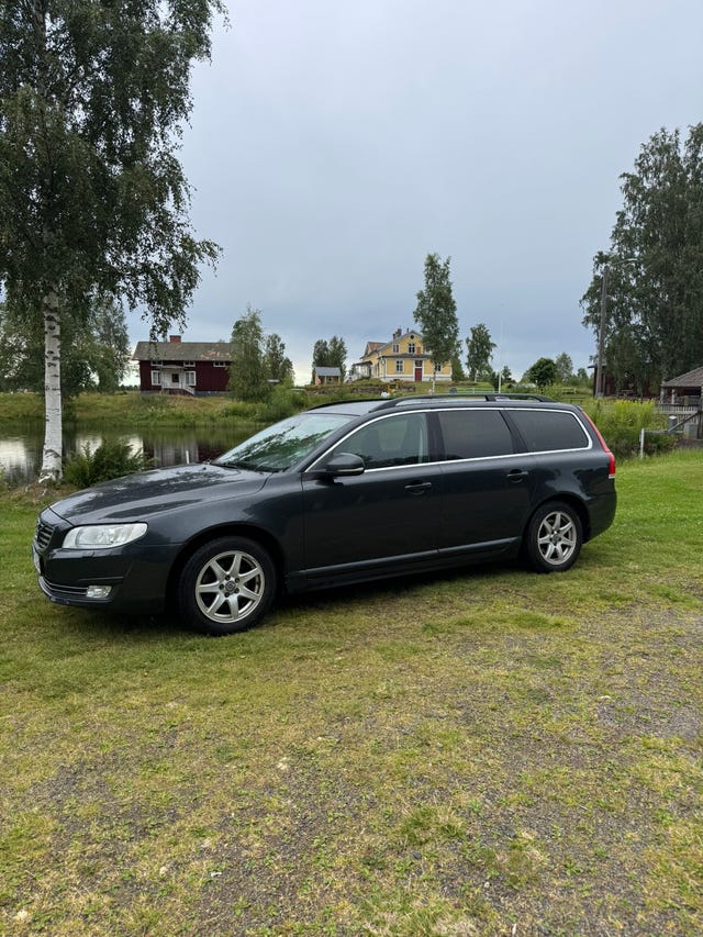 Volvo V70 2016