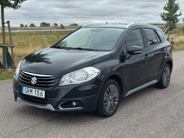 Suzuki S-Cross 2015