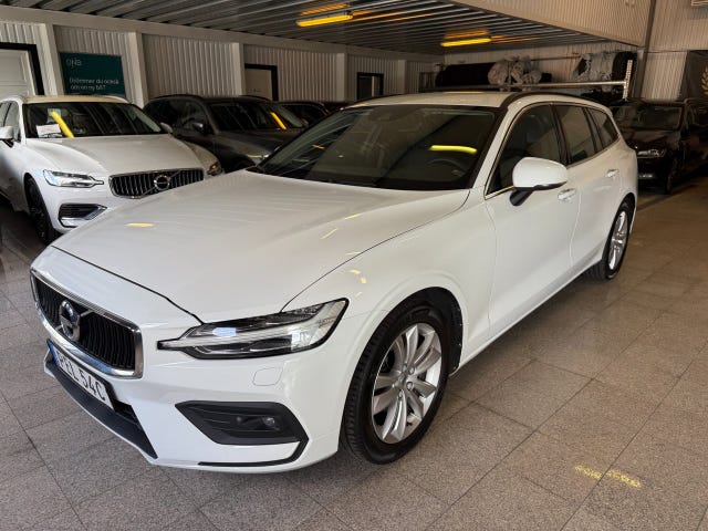 Volvo V60 2022