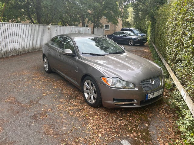 Jaguar XF 2011