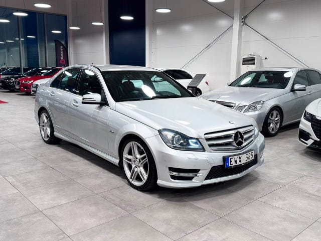 Mercedes-Benz C350 2012