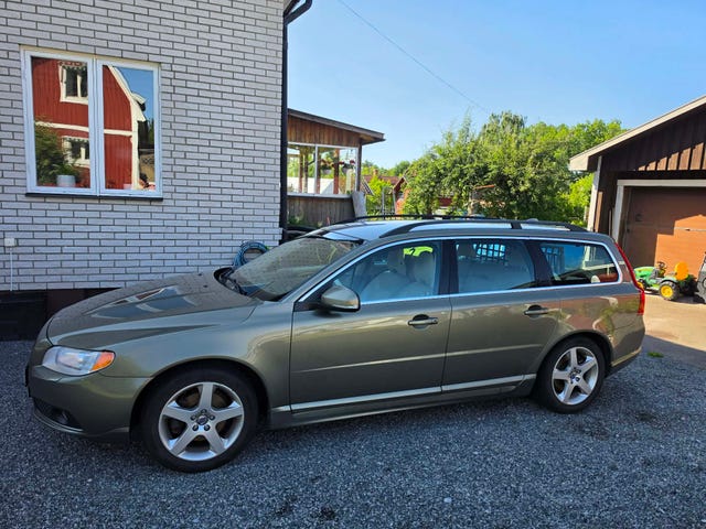 Volvo V70 2012