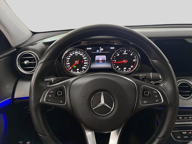 Mercedes-Benz E200 d 2018 – bild 4