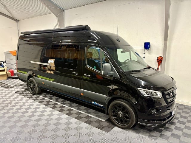 Mercedes-Benz Sprinter 319 2023